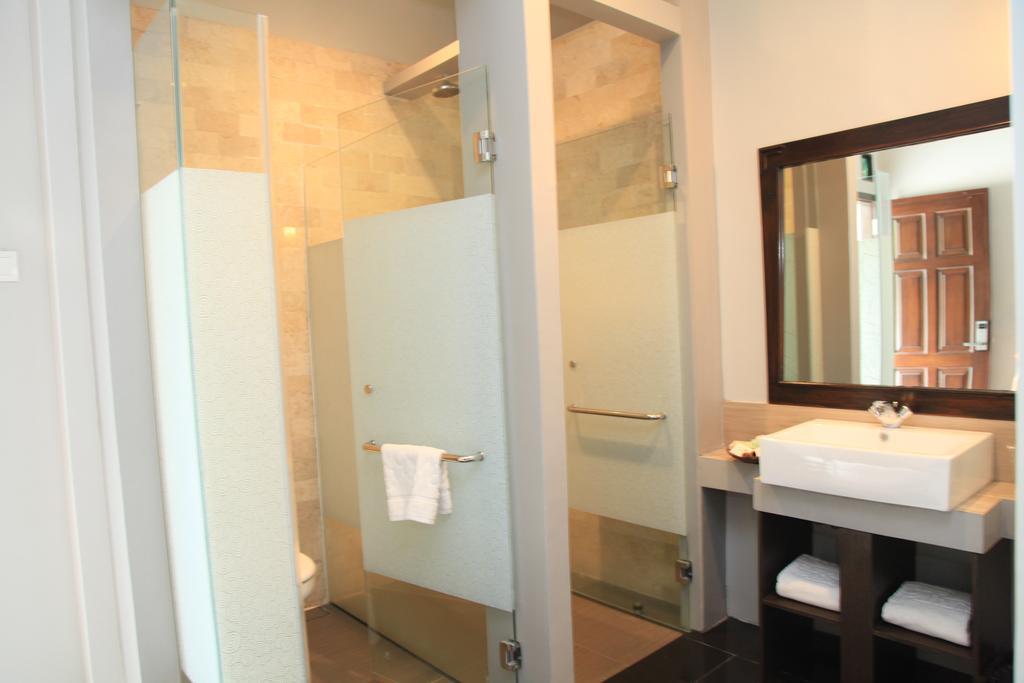 קדירי Bukit Daun Hotel And Resort מראה חיצוני תמונה